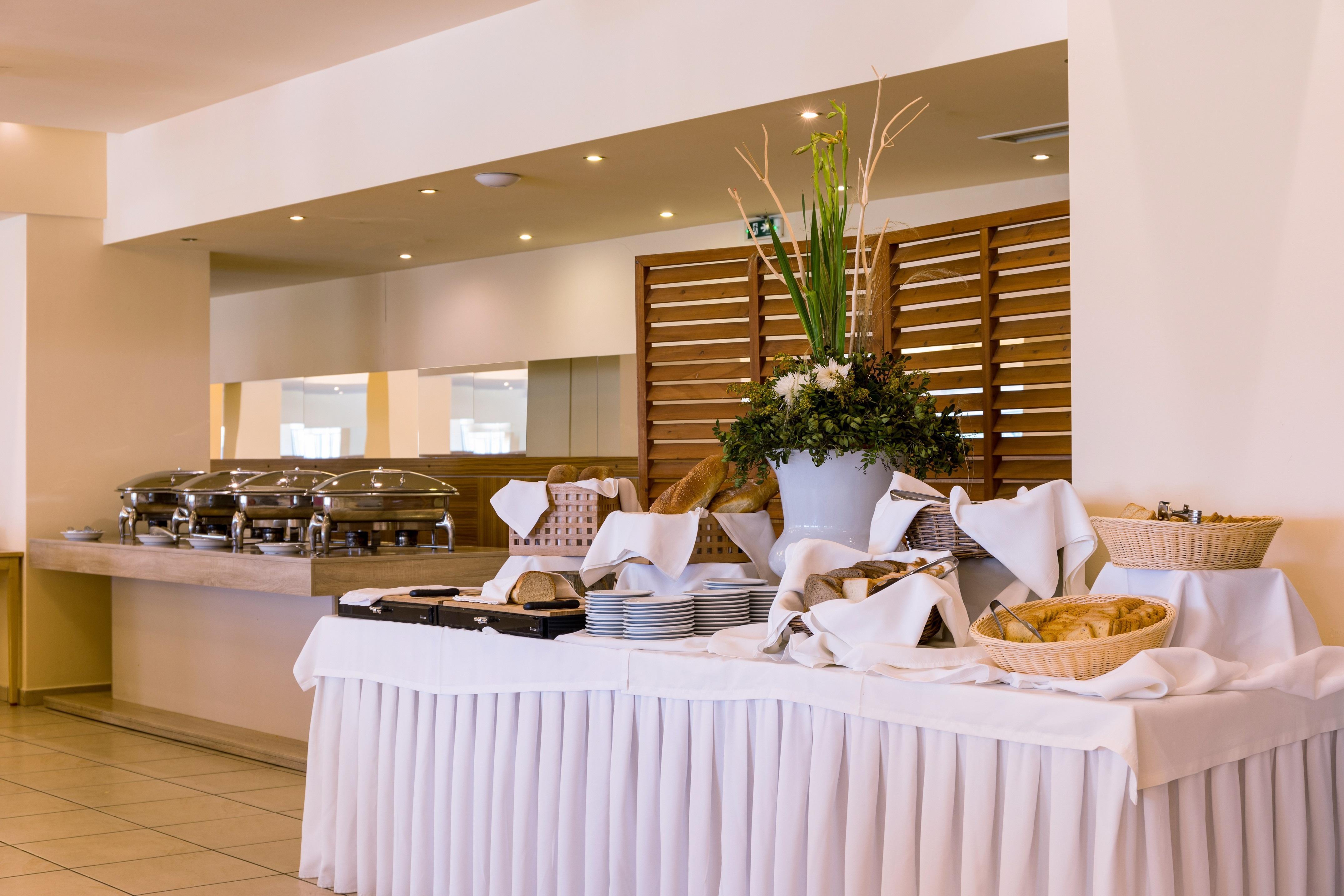 Ariti Grand Hotel Канони Екстериор снимка